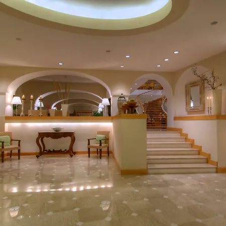 Hotel Grand Aminta 4*