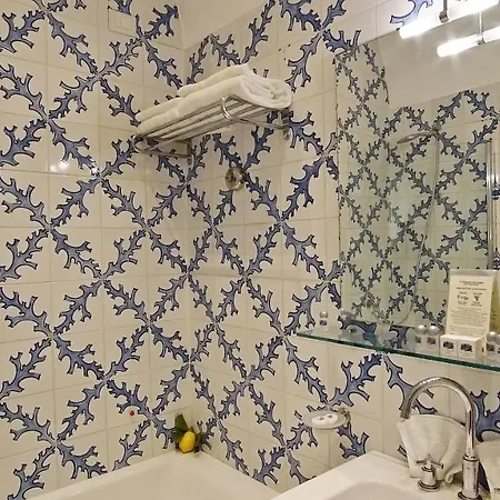 Grand Aminta Hotel 4*
