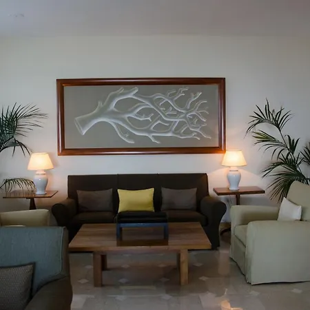 Grand Aminta Hotel