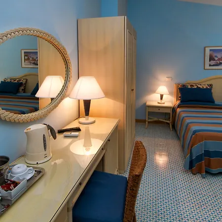 Grand Aminta Отель