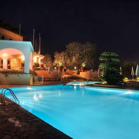 Hotel Grand Aminta 4*