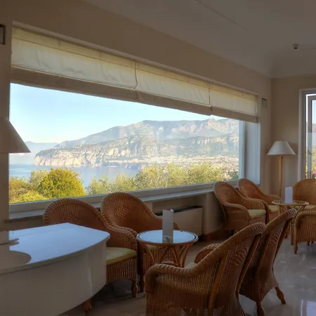 מלון Grand Aminta