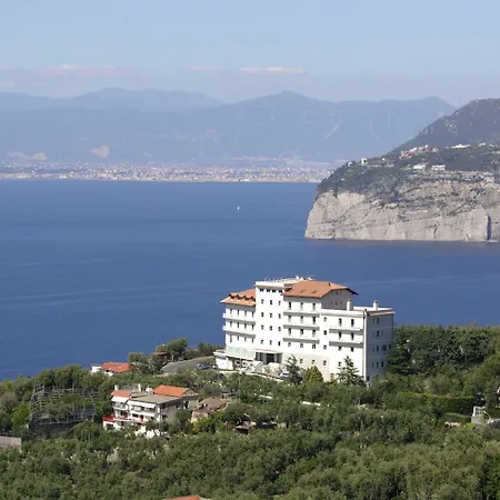 Hotel Grand Aminta 4*