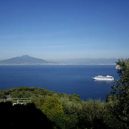Grand Aminta Hotel