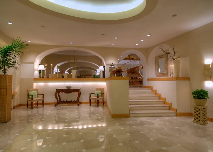 Hotel Grand Aminta 4*